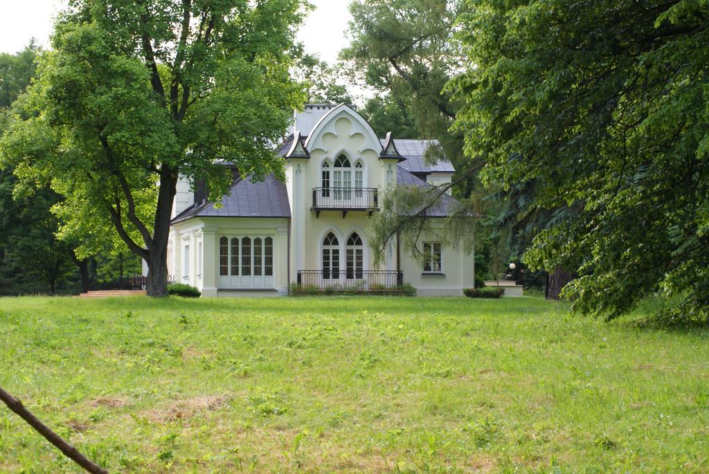 Roskosz Zespol Dworsko Parkowy Bed & Breakfast Biala Podlaska Bagian luar foto