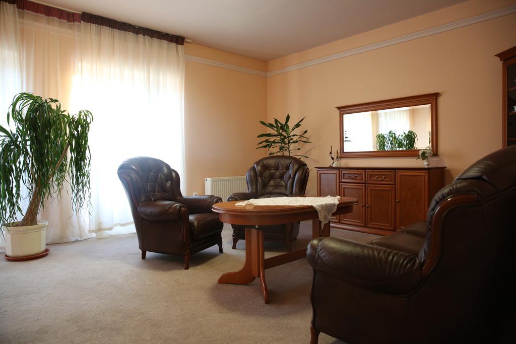 Roskosz Zespol Dworsko Parkowy Bed & Breakfast Biala Podlaska Bagian luar foto