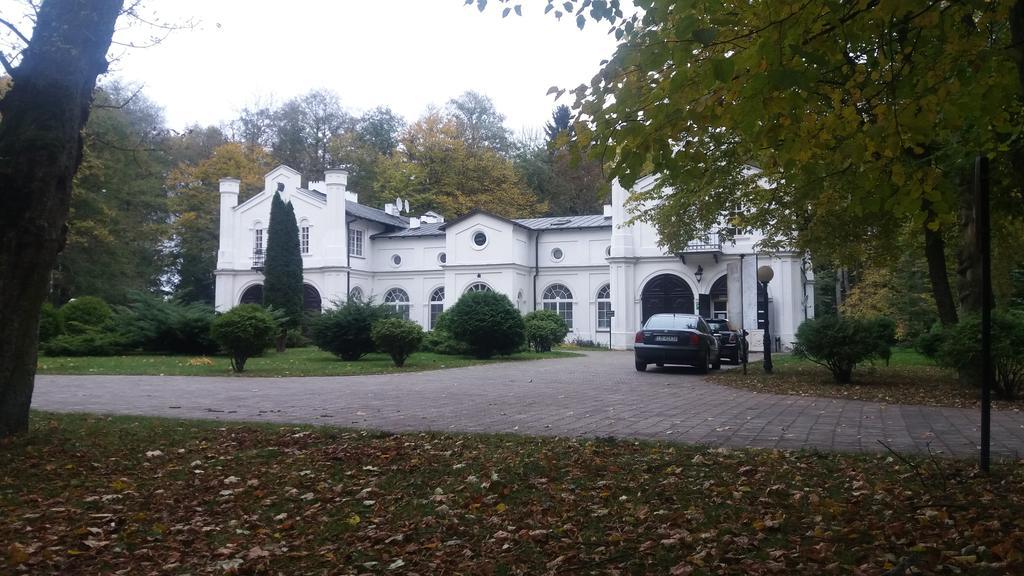 Roskosz Zespol Dworsko Parkowy Bed & Breakfast Biala Podlaska Bagian luar foto