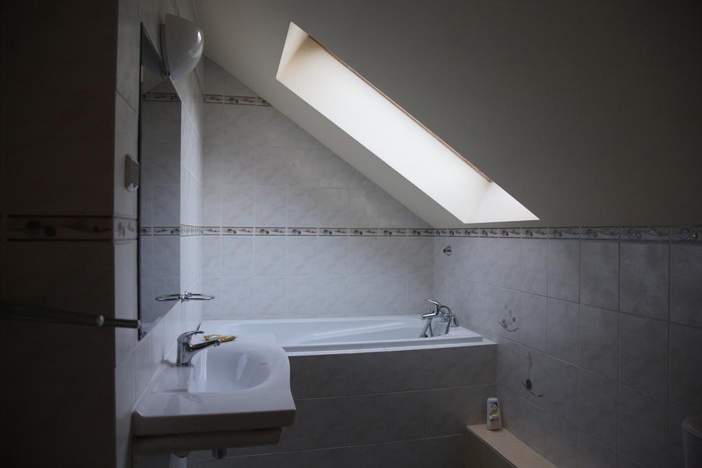 Roskosz Zespol Dworsko Parkowy Bed & Breakfast Biala Podlaska Bagian luar foto