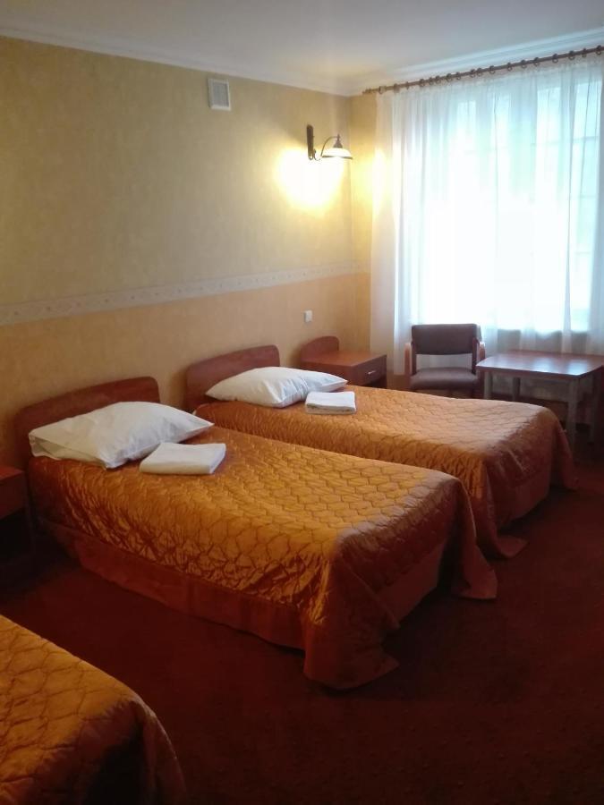 Roskosz Zespol Dworsko Parkowy Bed & Breakfast Biala Podlaska Bagian luar foto